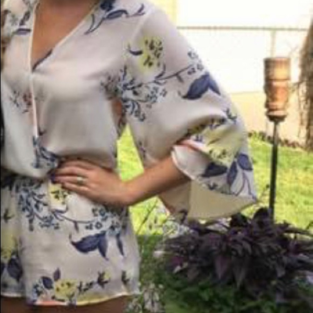 Floral Romper - Picture 4 of 4